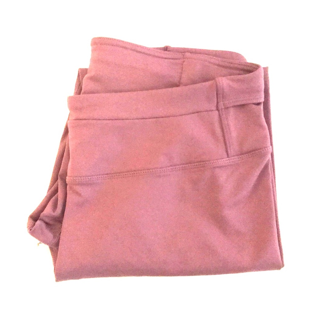 3/4 length purple Fabletics leggings